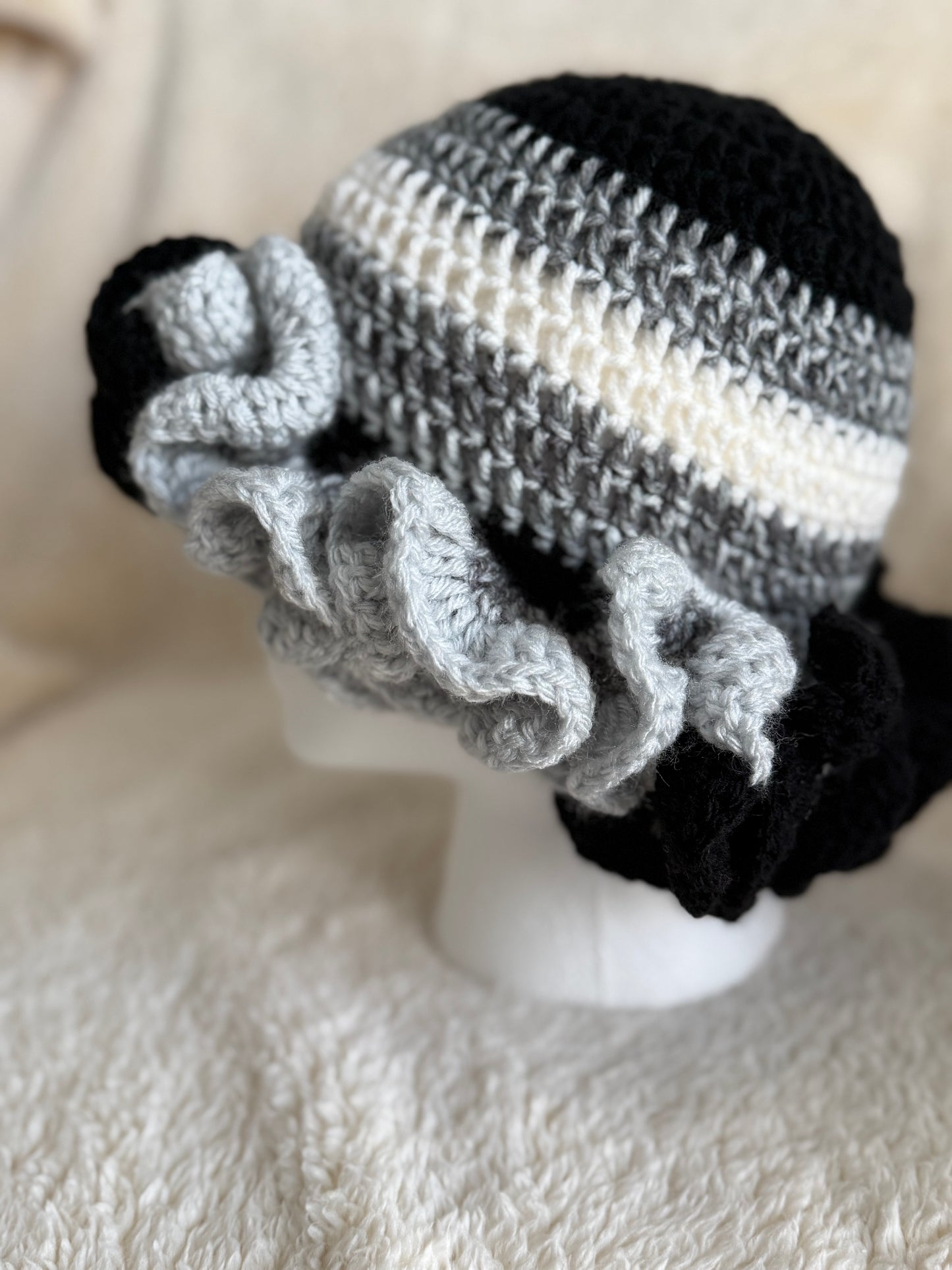 Black/gray/white ombré Ruffle beanie