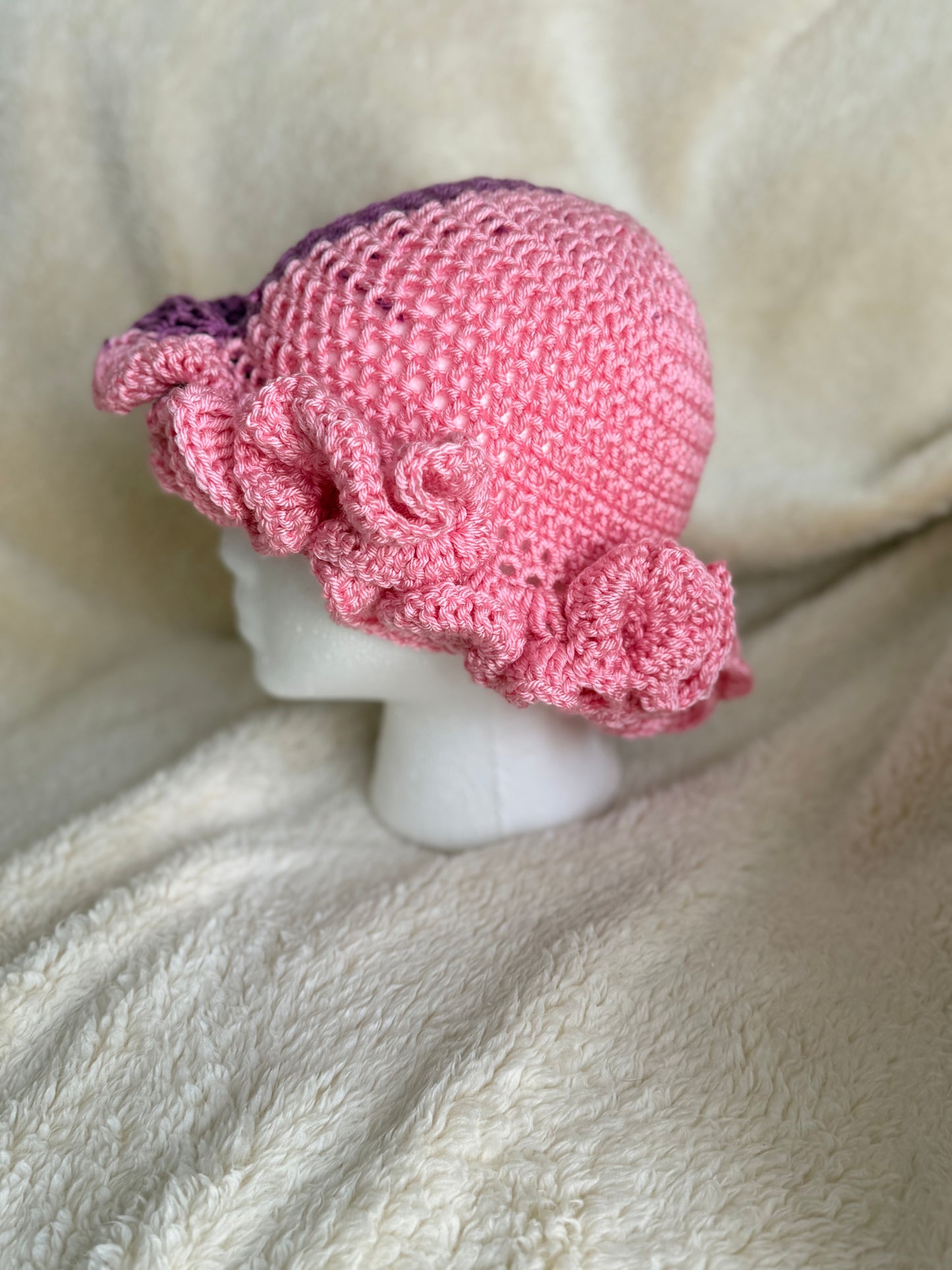 Ruffle beanie