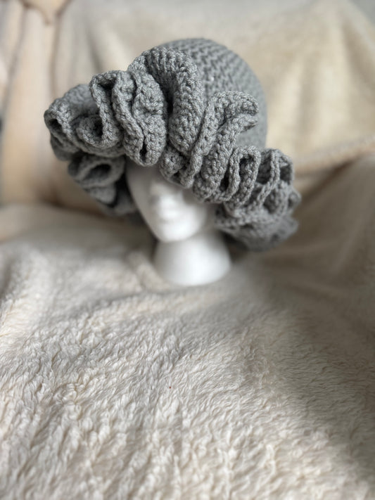 Ruffle beanie